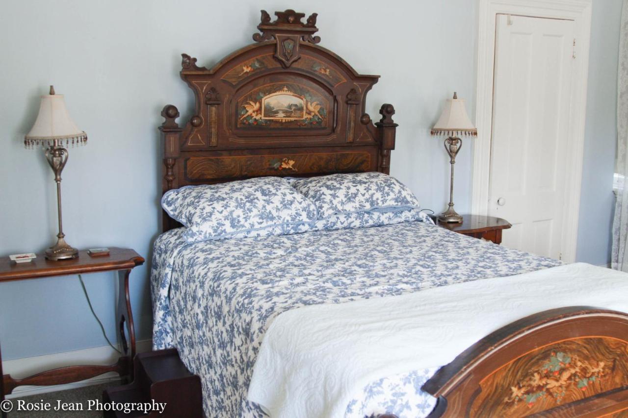Flowertown Bed & Breakfast